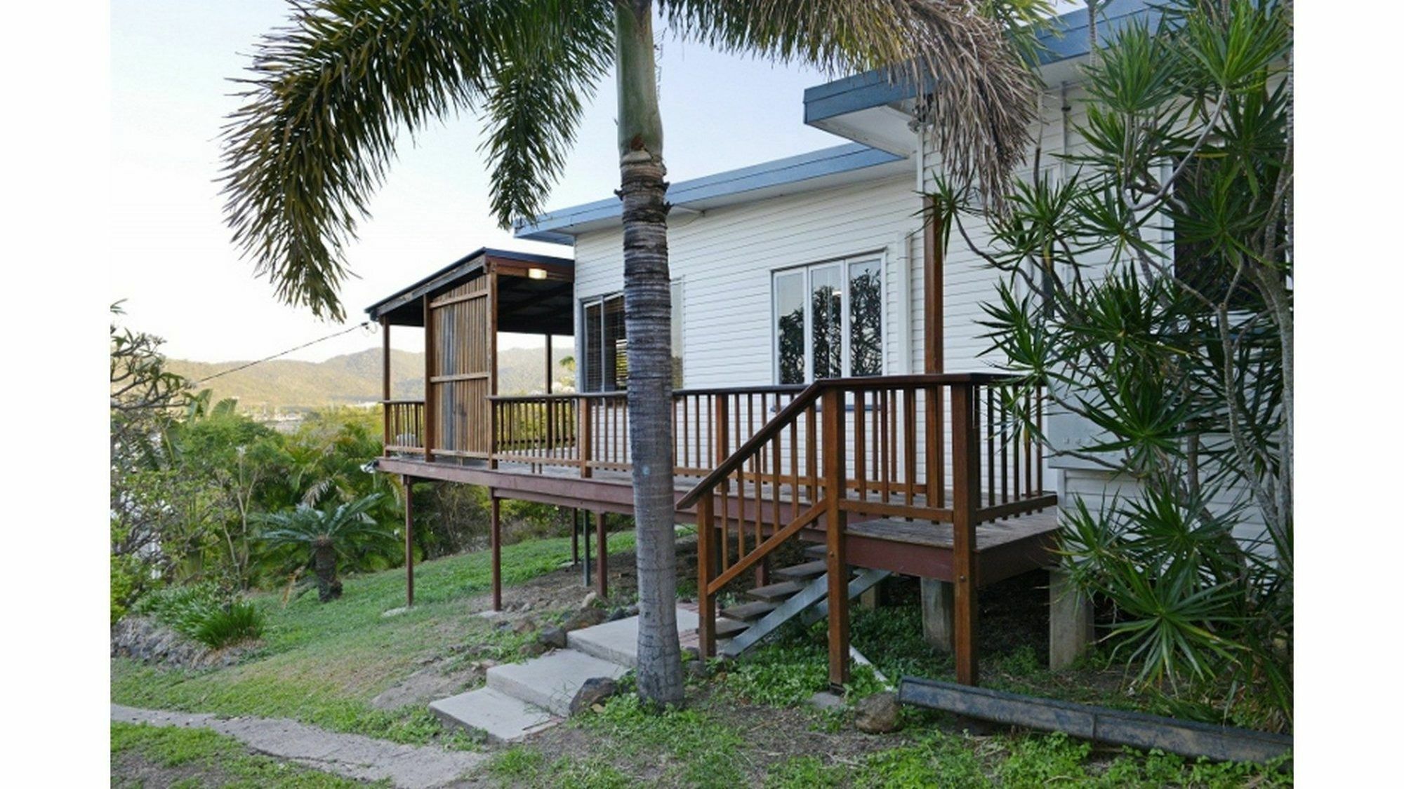 Airlie Guest House شاطئ إيرلي المظهر الخارجي الصورة